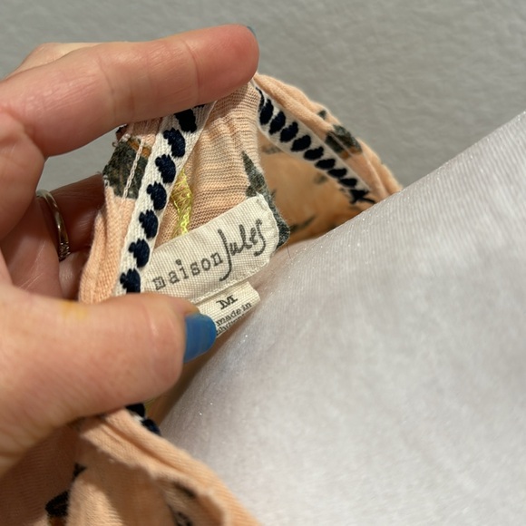 Maison Jules v neck short sleeve peach t shirt with sea shells size medium - Picture 4 of 5